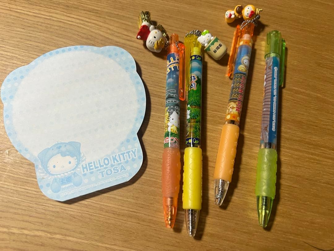 ハローキティ　昭和クラブ　ご当地ボールペン　メモ帳