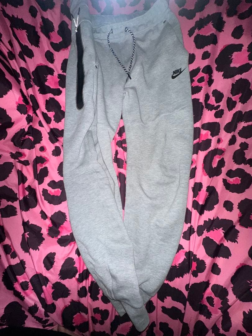 旧型NIKEテックフリースセットアップグレー　uk drip