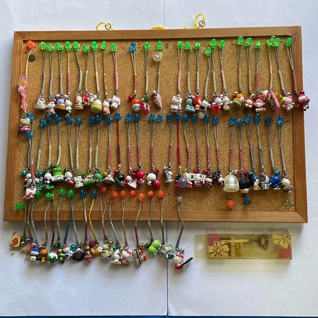 【値下】 ご当地 キティ 根付け ハワイ グアム 含む 69個 ストラップ