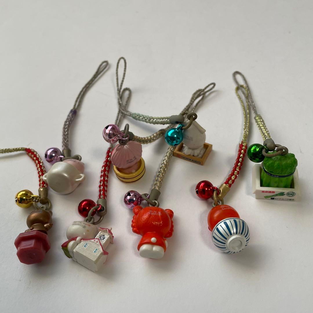 【値下】 ご当地 キティ 根付け ハワイ グアム 含む 69個 ストラップ