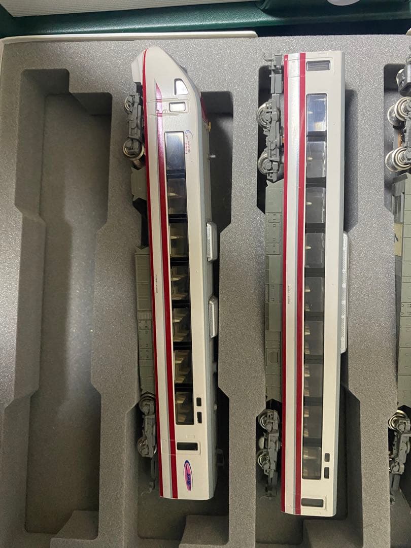 KATO 10-381 681系2000番台北越急行スノーラビット