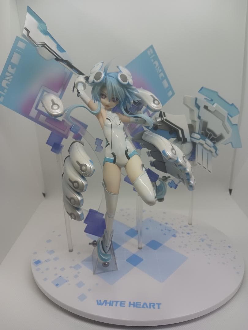 超次元ゲイム ネプテューヌ ホワイトハート フィギュア AMAKUNI