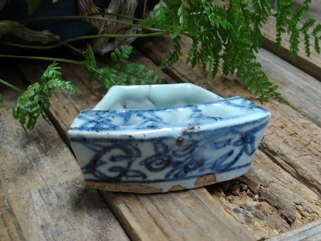 ♥中国製　【　青華　水孟　桐箱付き　】　書道具　染付　骨董品