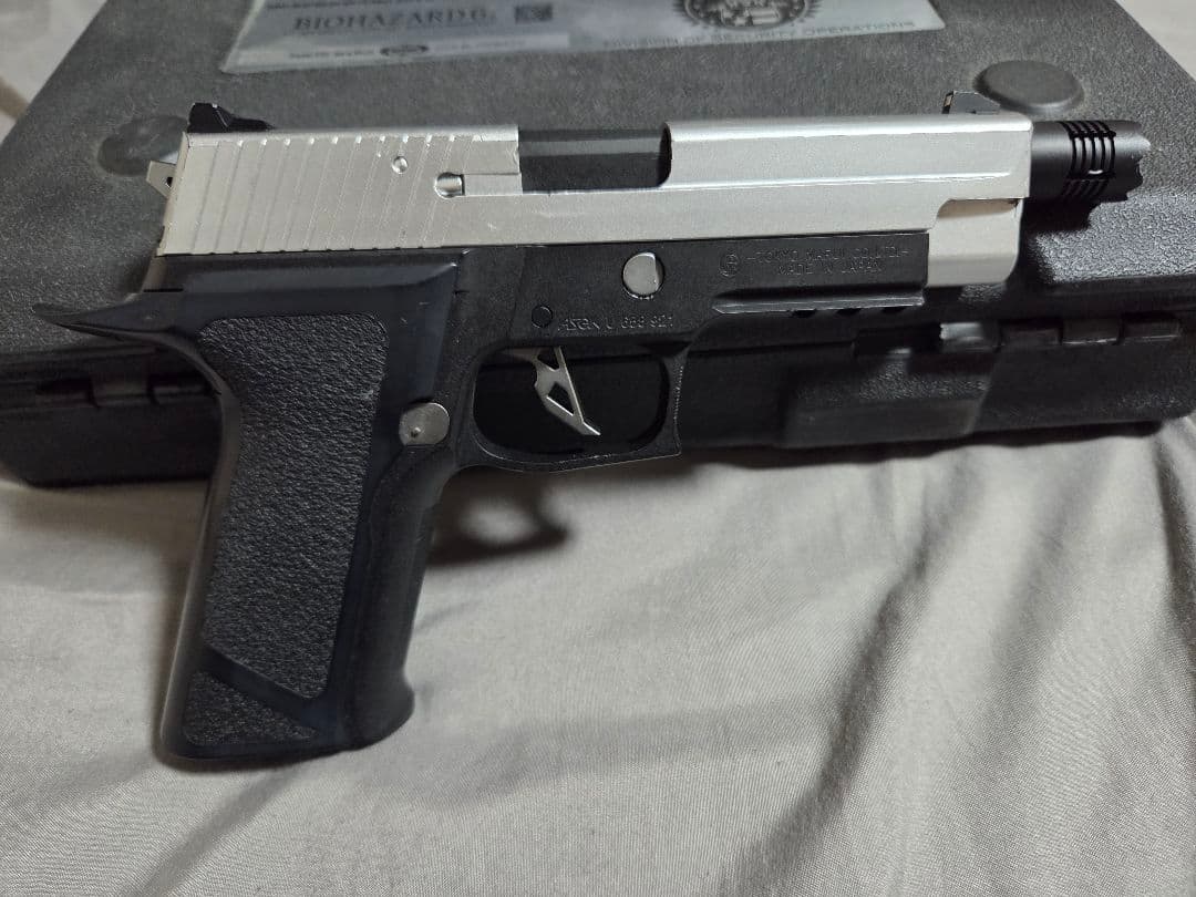 SENTINEL NINE レオンモデル ガスガン ケース付き