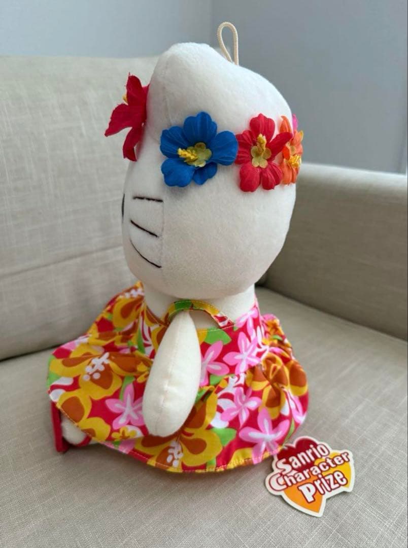 ハローキティ アロハ ビーチ日焼け姿 ぬいぐるみ　新品タグ付き 2004年