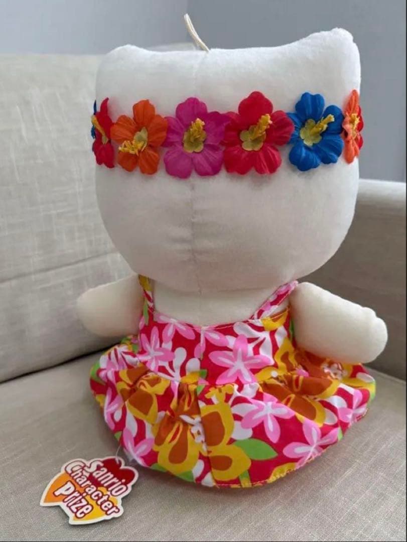 ハローキティ アロハ ビーチ日焼け姿 ぬいぐるみ　新品タグ付き 2004年