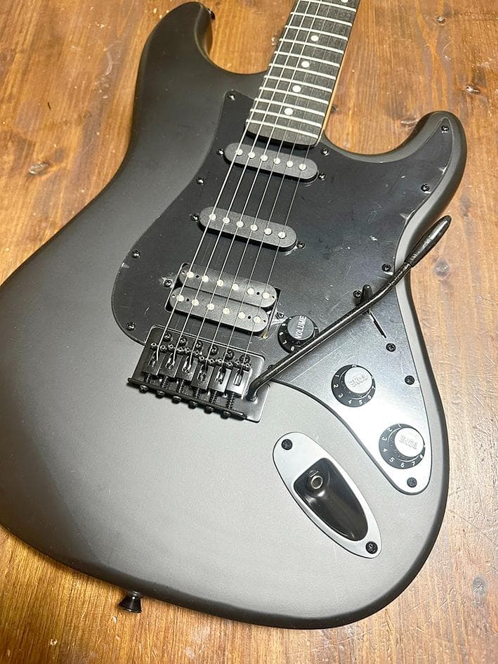 ソフトケース付き　ストラトタイプ　エレキギター　マットブラック