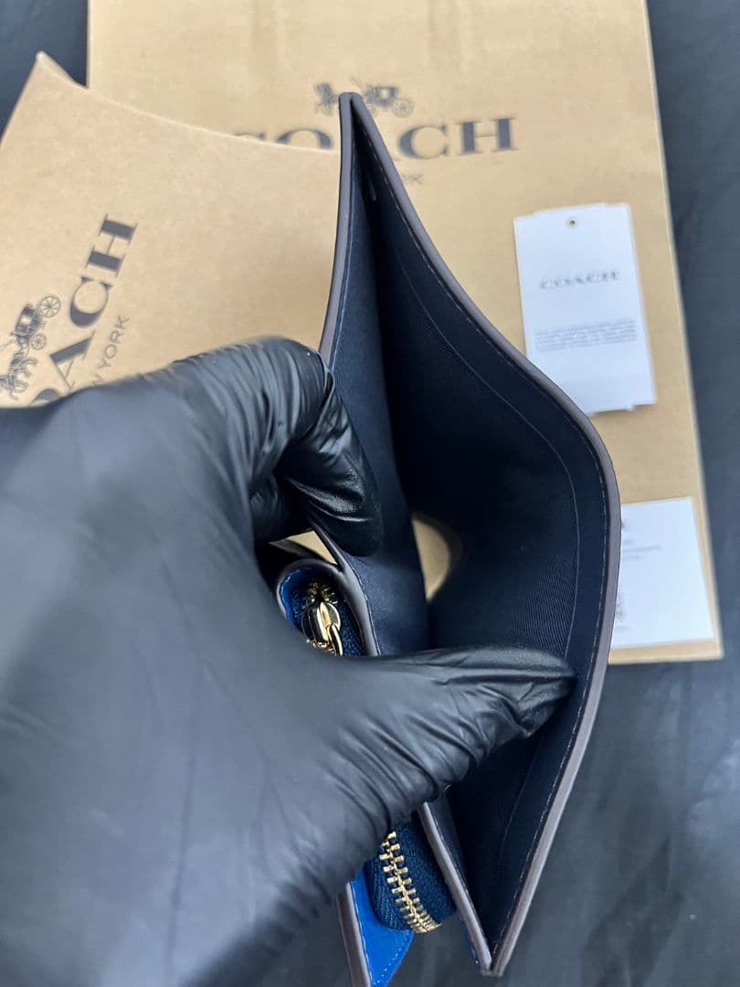 COACH コーチ 折り財布 青 コンパクト かわいい シンプル
