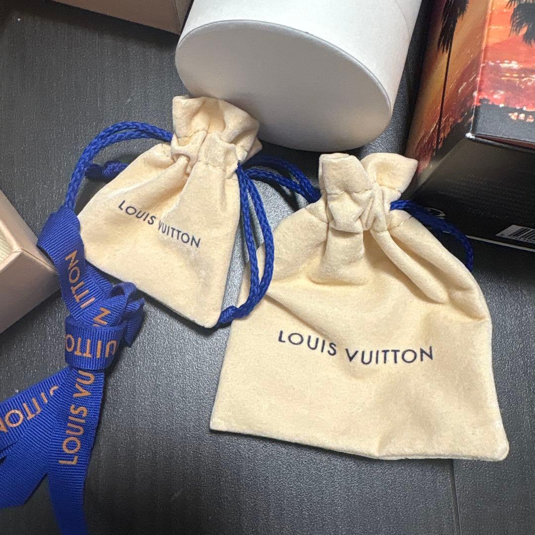 LOUIS VUITTON ギフトボックス　巾着　リボン　香水　紙袋　空箱