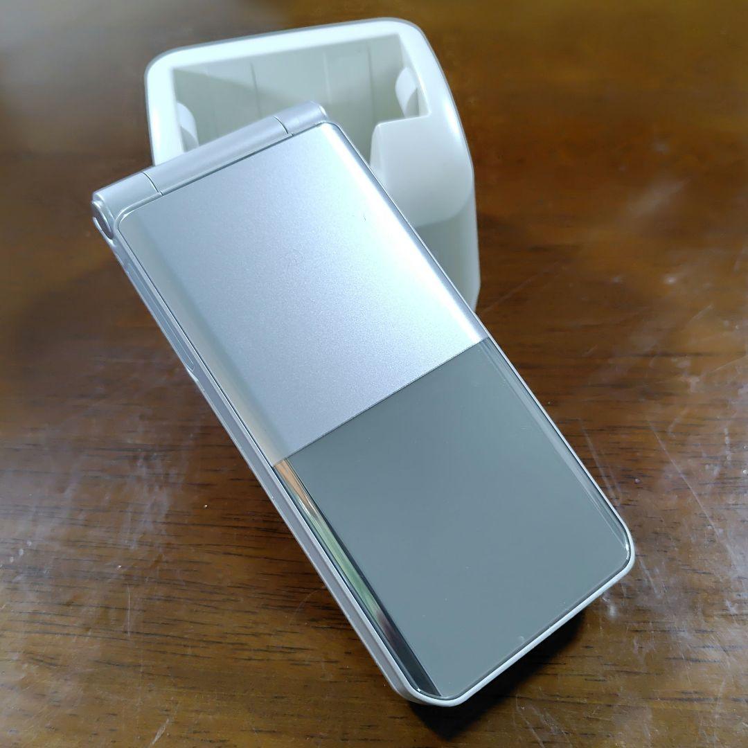 【docomo★ガラホ】arrows ケータイ　F-03L