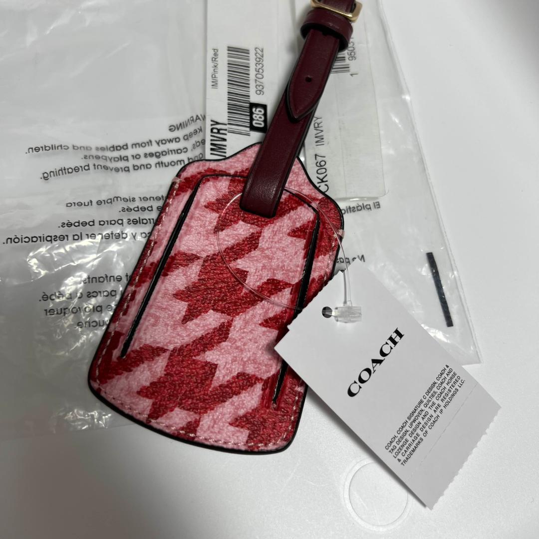 【正規品】 コーチ ラゲッジタグ 千鳥格子柄 荷物タグ ピンク レッド
