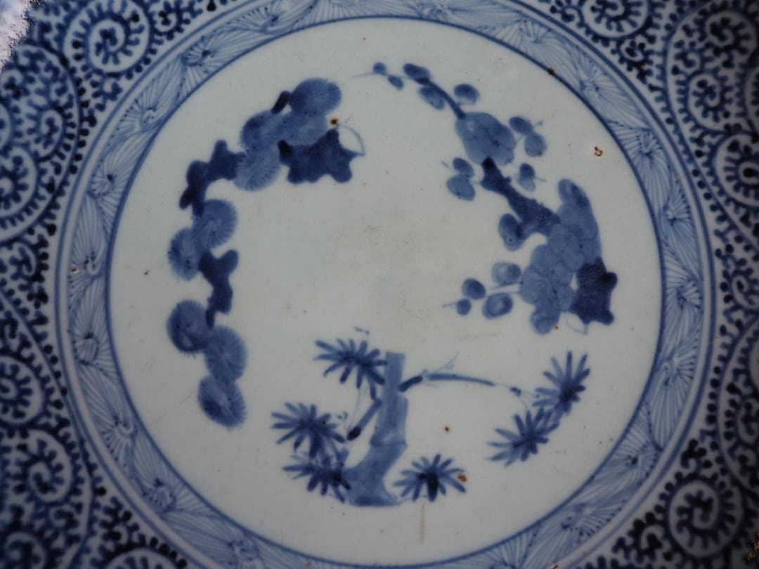 古伊万里松竹梅蛸唐草文尺皿（江戸時代＊18世紀中期）
