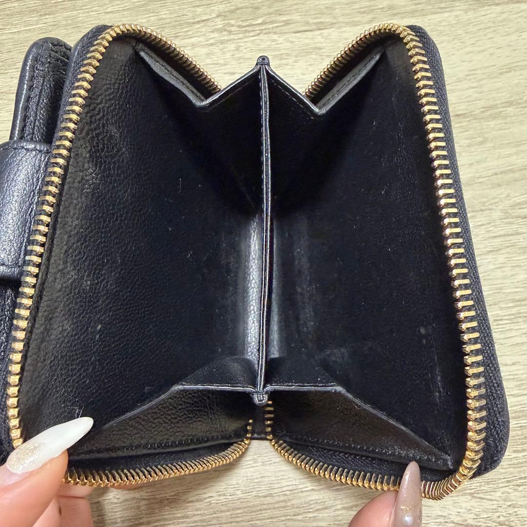 YSL イヴ・サンローラン　ブラックレザー 二つ折り財布