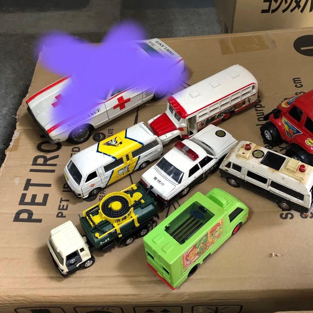 ミニカーセット 救急車 消防車 バス 単品売り可能　とりあえずの価格設定です
