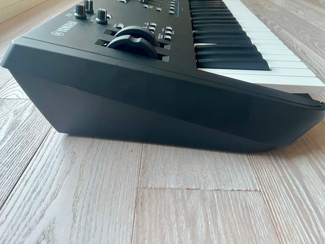 ヤマハ Yamaha MODX7+ シンセサイザー 76鍵　CubaseAI付