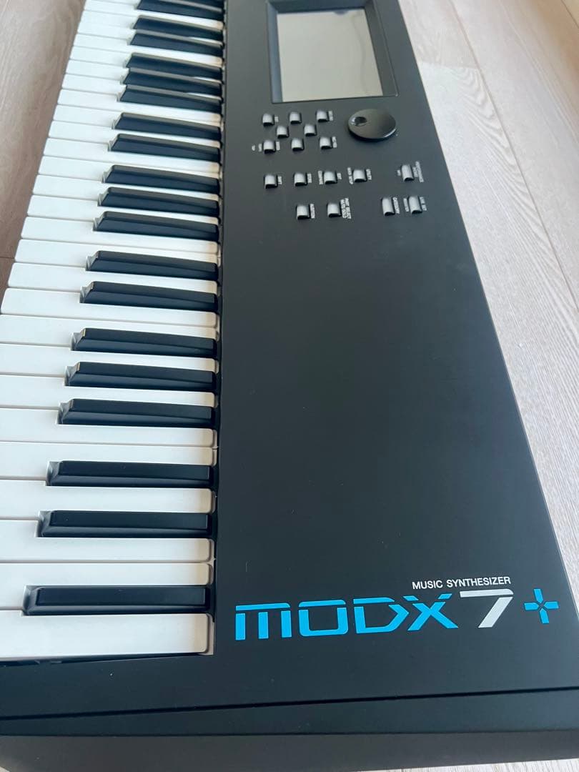 ヤマハ Yamaha MODX7+ シンセサイザー 76鍵　CubaseAI付