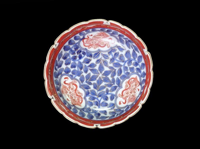 大聖寺伊万里　染錦　獅子に葉唐草の図 　雪輪膾皿　165AS-CTj