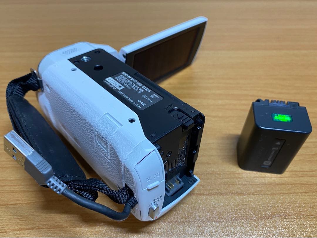 SONY HDR-CX680 ハイビジョン ハンディカム ホワイト　本体