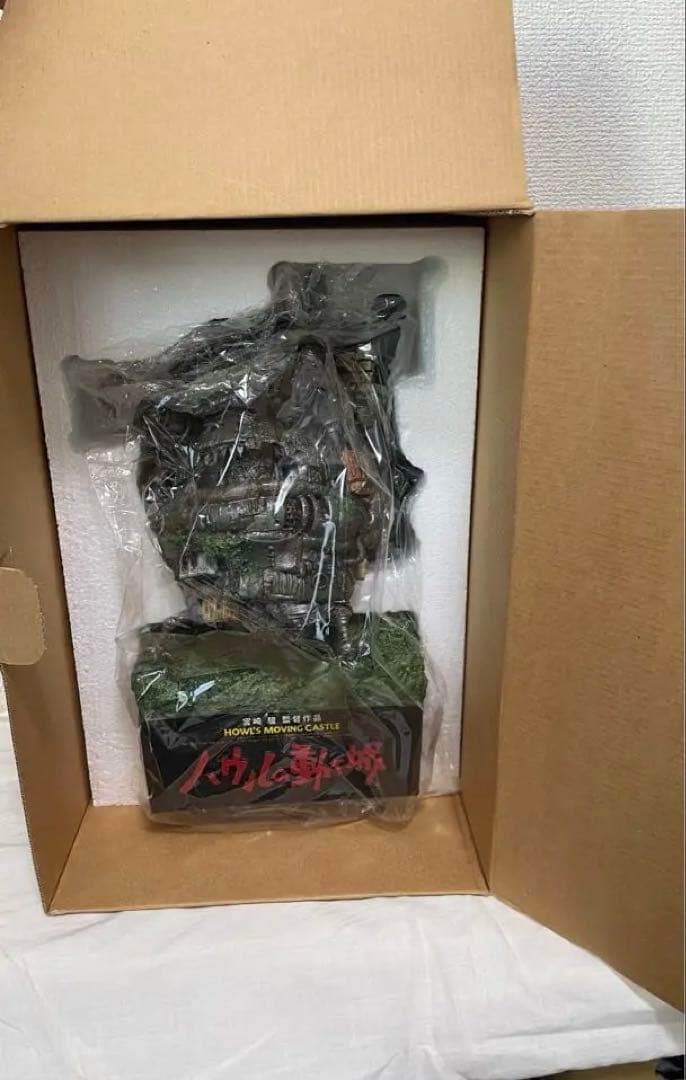 ローソン限定　ハウルの動く城 フィギュア　新品箱あり