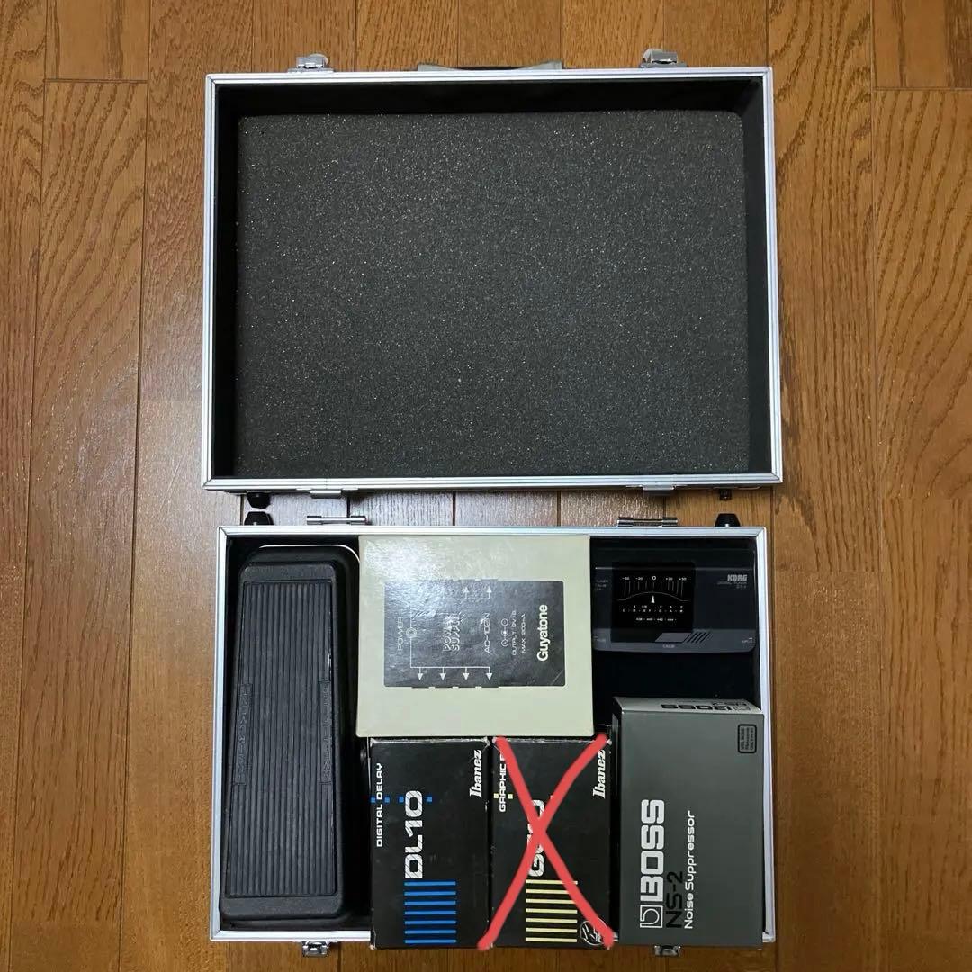 エフェクター4個　チューナー　パワーサプライ　エフェクターケース　まとめ売り