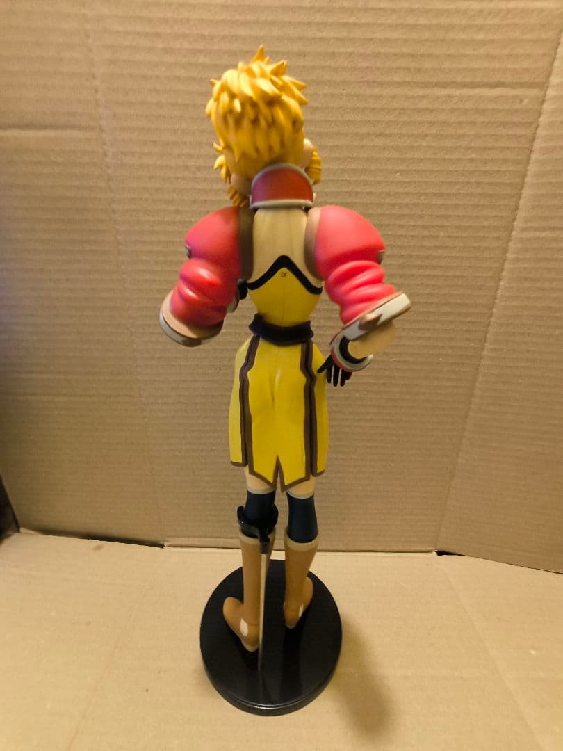 ゲームキャラクター フィギュア 約27cm