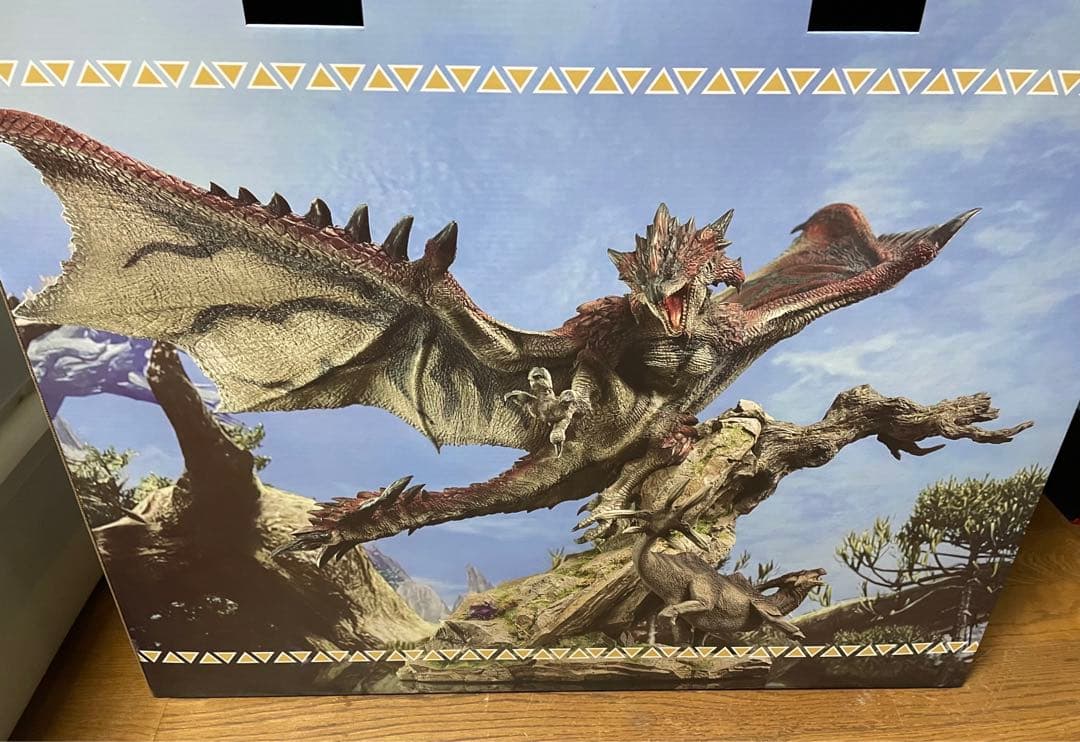 【マロン】モンスターハンター　リオレウス　フィギュア　モンハン