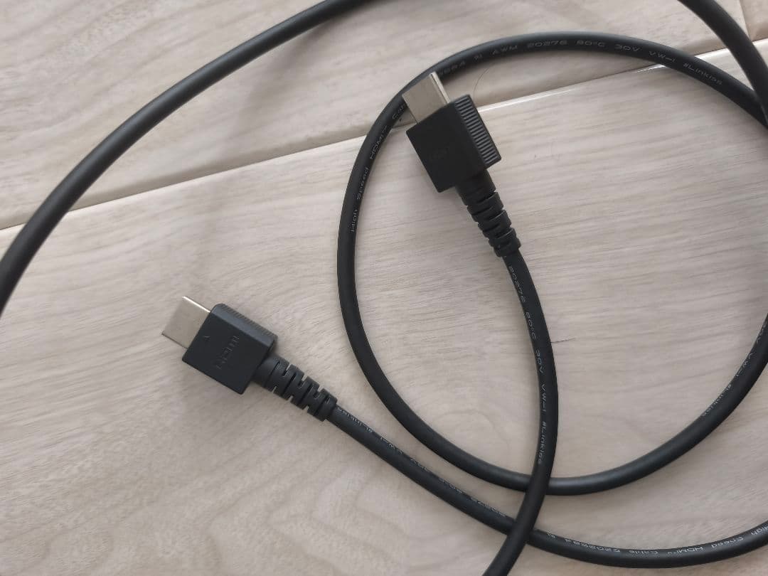 yyy☻さま専用【美品】【箱有り】液晶フィルム付きNintendo Switch