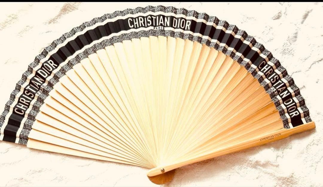 ディオールスキンブラッシュ（伊勢丹新店限定品）#271ピンクマニアマット