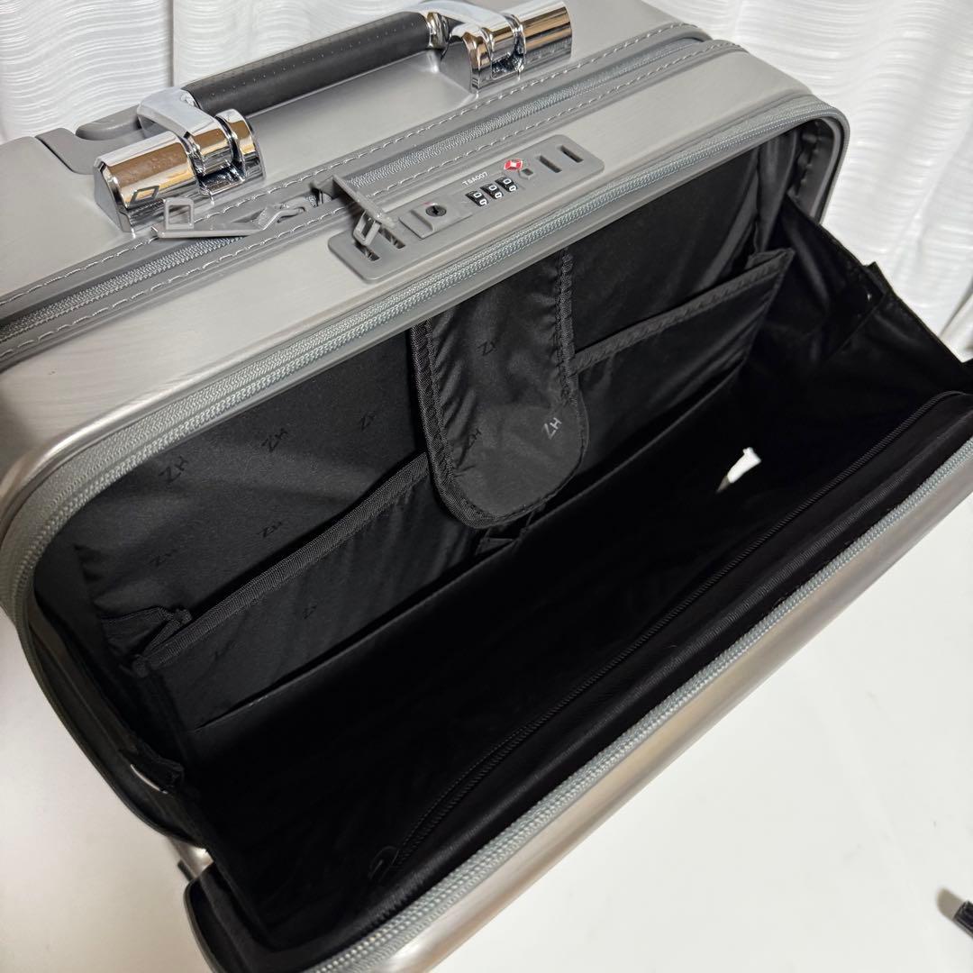 ⭐️極美品⭐️ゼロハリバートン　キャリーケース　シルバー　ビジネスバッグ