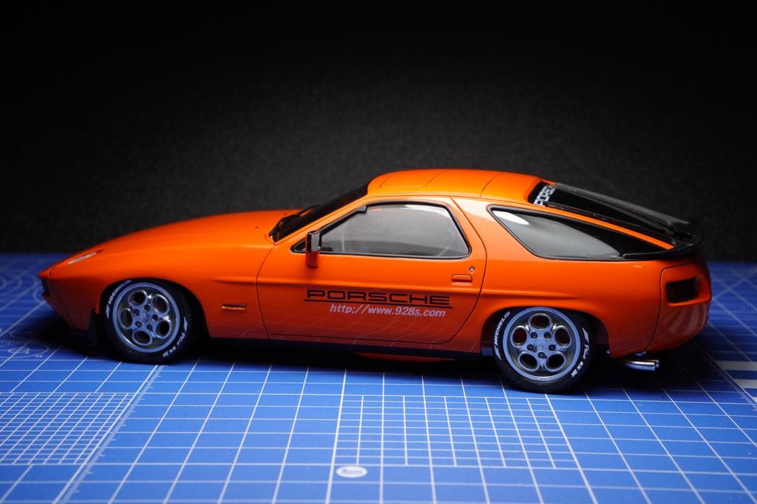 ポルシェ928 プラモデル完成品