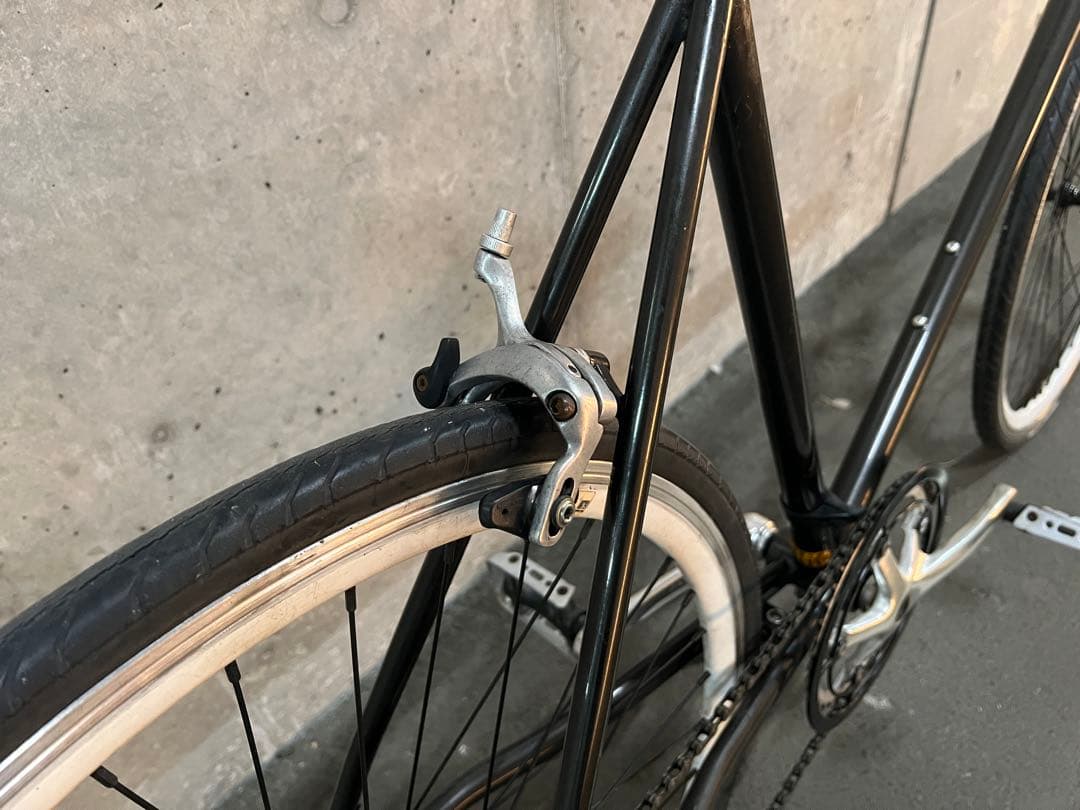 トーキョーバイク ブラック 57センチ 650c×25C（固着有）