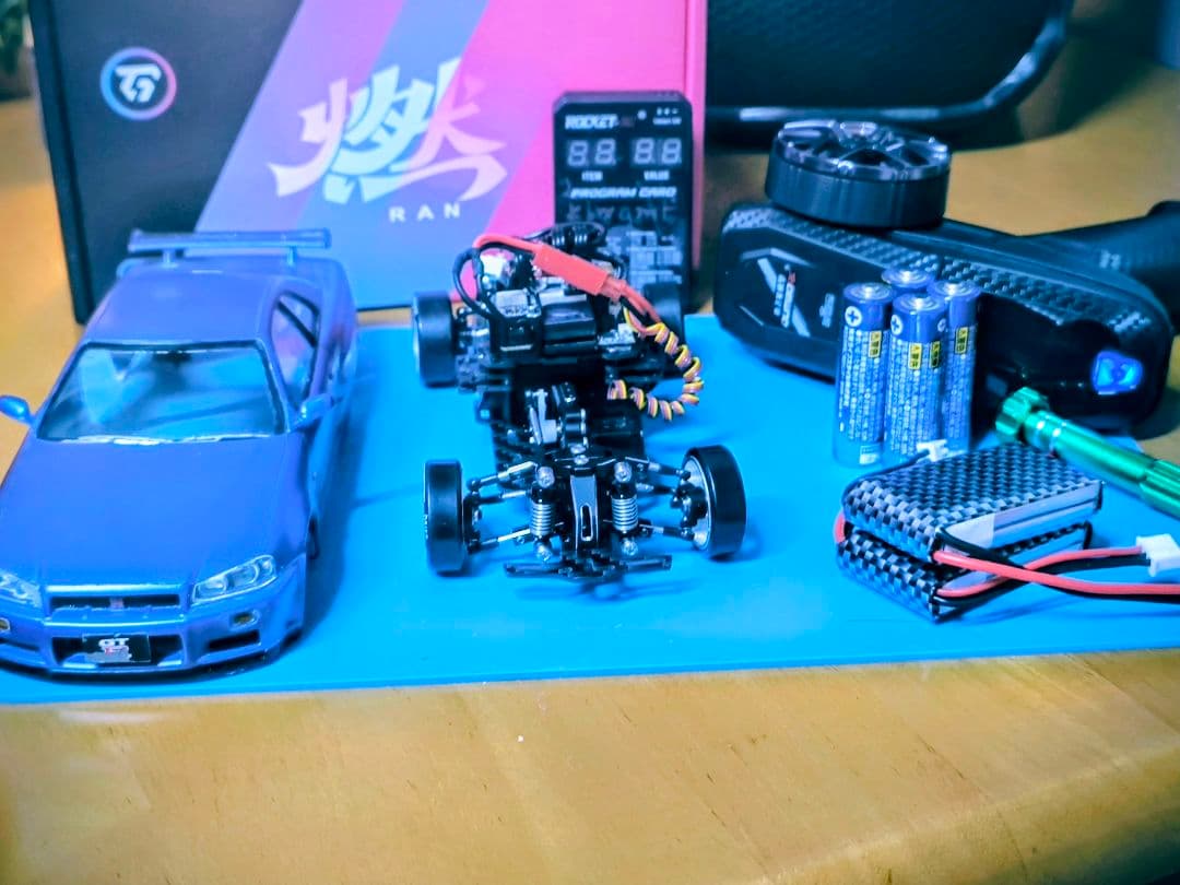 蚊車 シャージ DRIFT 1:24 メタル nissan 34