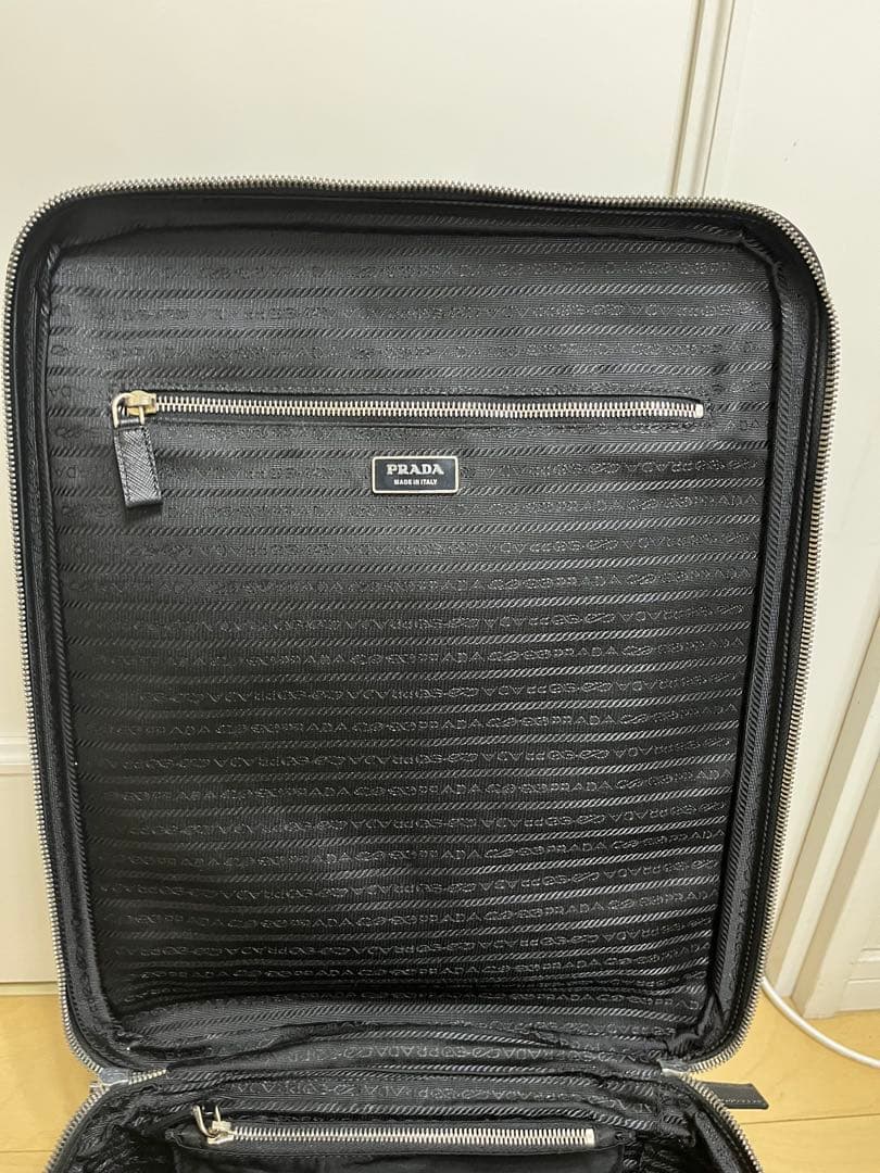 margie　プラダスーツケース