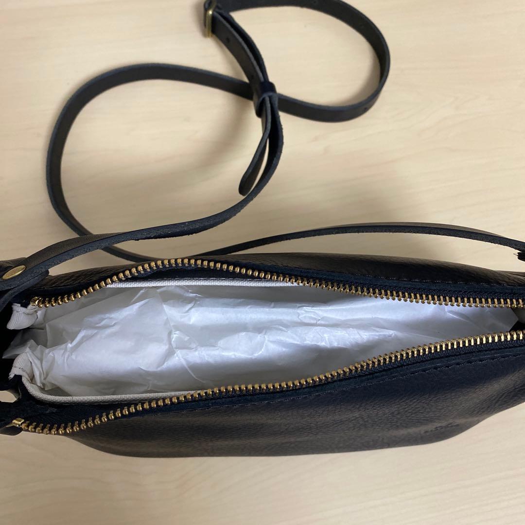 新品　キソラ牛革ショルダーバッグ　エピカ