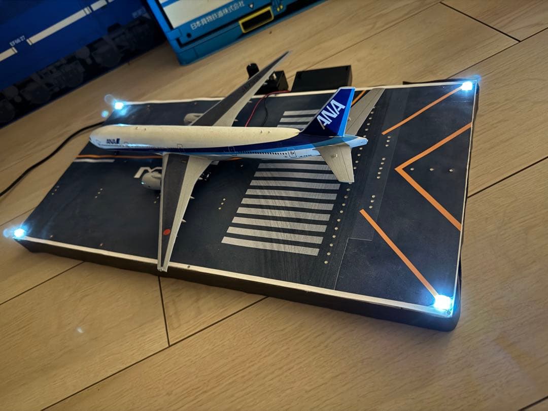 1/200 航空機専用　LED滑走路付き