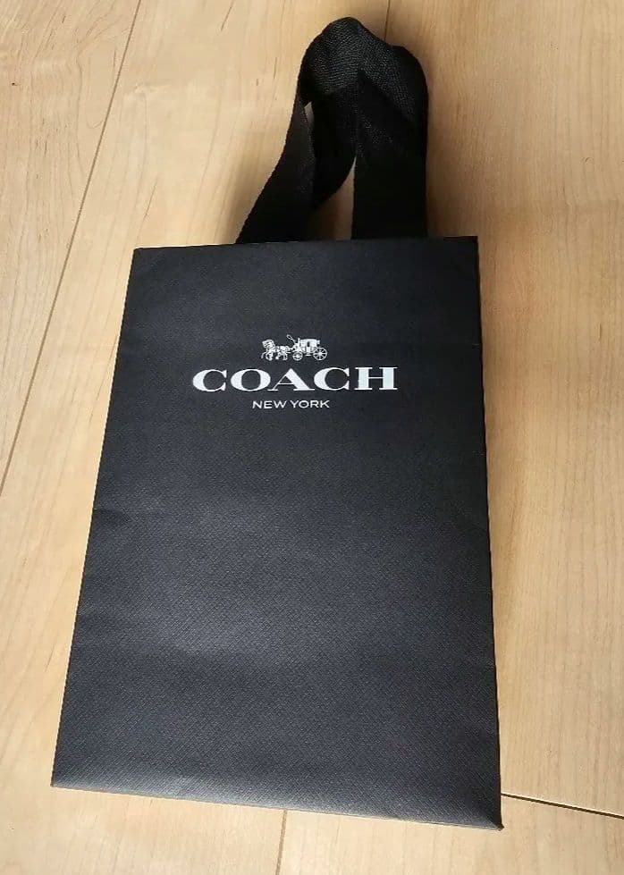 COACH ニューヨーク ジップ カード ケース・ラブド レザー