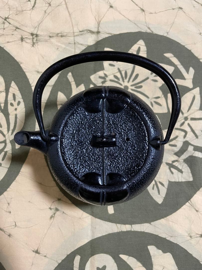 木の葉柄　急須　鉄器 金属工芸 美術品 鉄急須 茶道具 鉄器 鉄瓶 鉄製