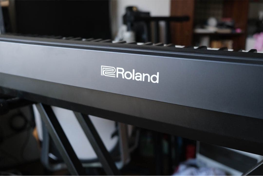 [送料込み]Roland FP-30ローランド電子ピアノ　スタンド付き
