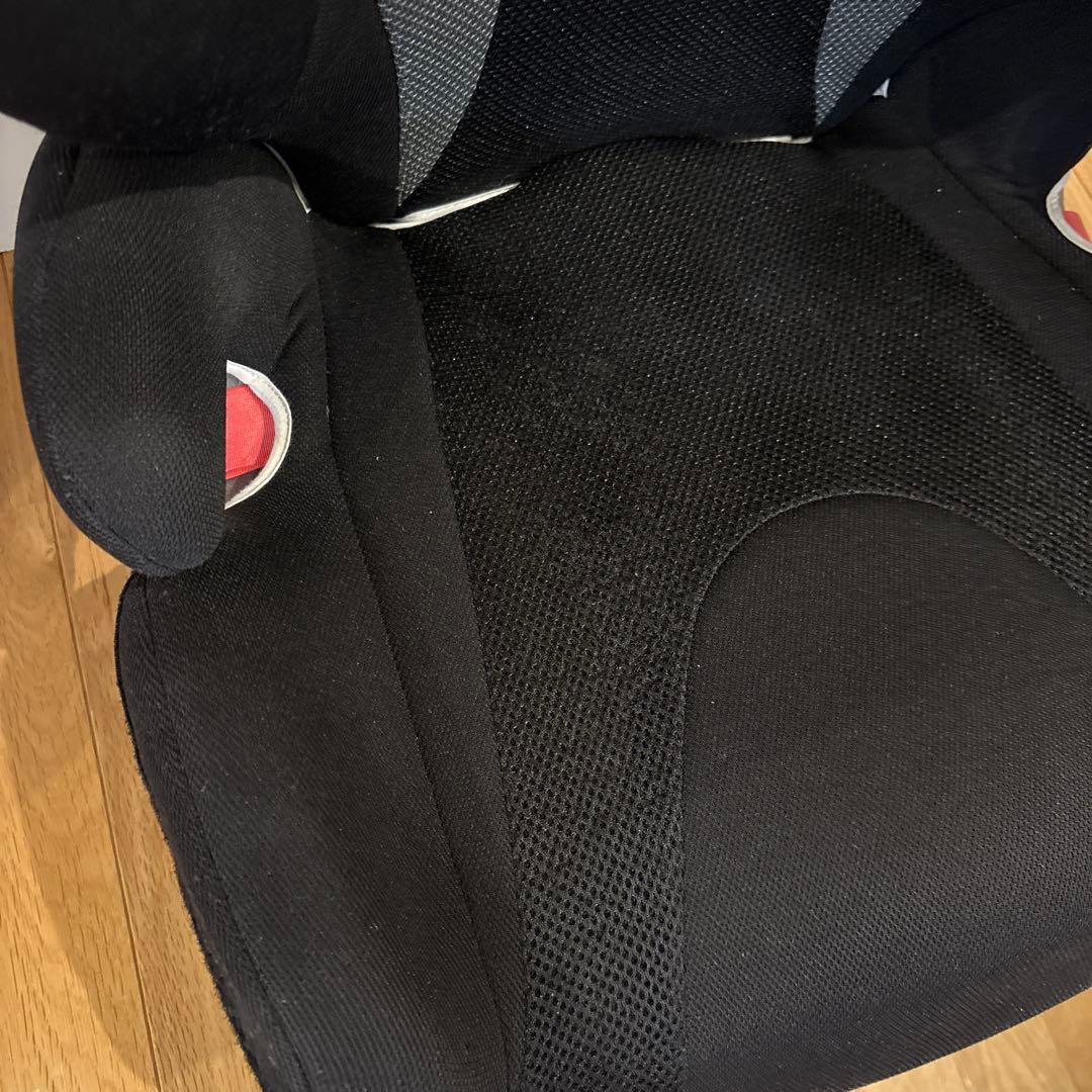 エールベベ ALC246 ジュニアシート ブラック