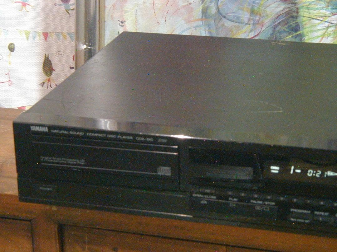 ★ヤマハ　ＣＤプレーヤー、ＣＤＸ‐５１０。再生良好。キズ多い補修あり。