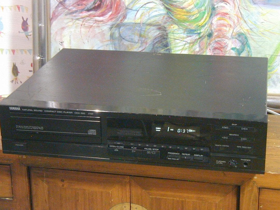 ★ヤマハ　ＣＤプレーヤー、ＣＤＸ‐５１０。再生良好。キズ多い補修あり。