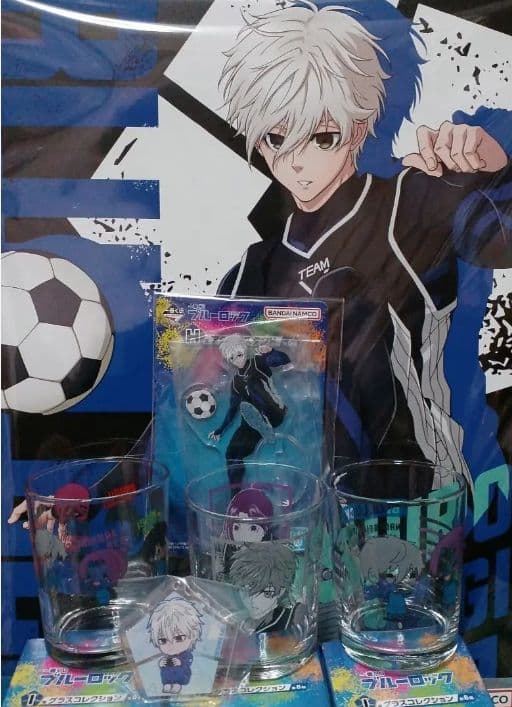 ブルーロック　凪　くじ引き堂　アクスタ　缶バッジ　凪誠士郎