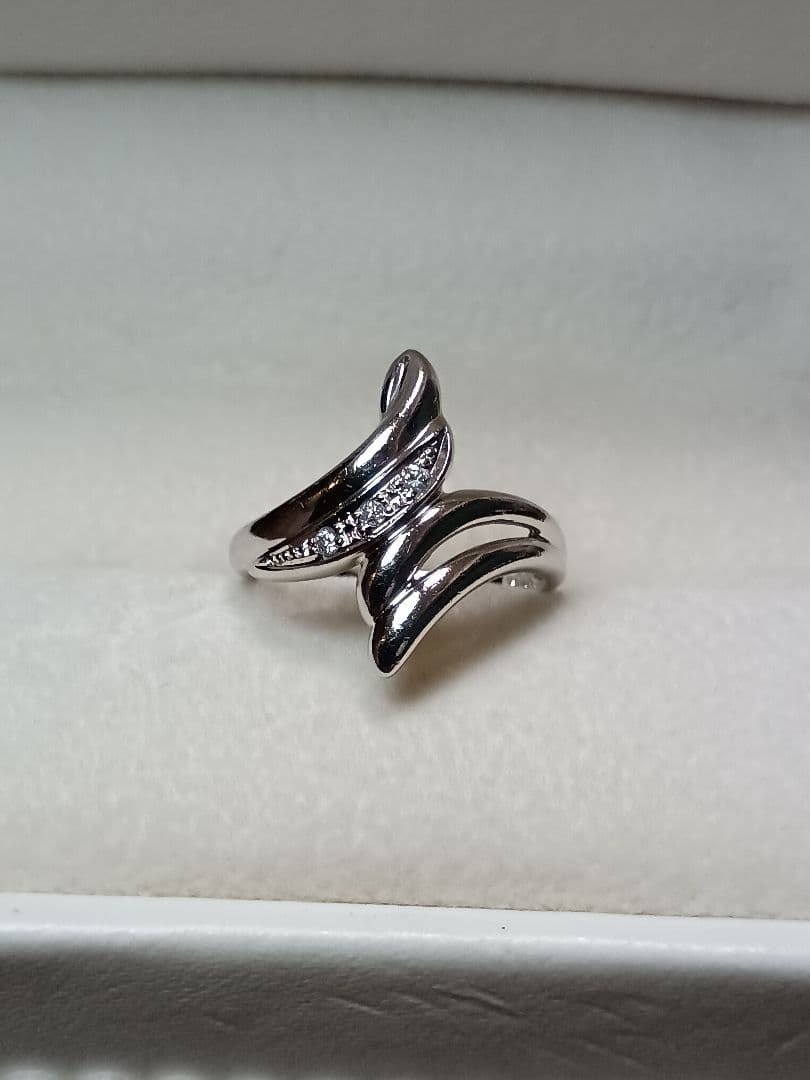ジュエリーマキ プラチナ ダイヤモンド リング 波形 ウェーブ 11号 4.0g