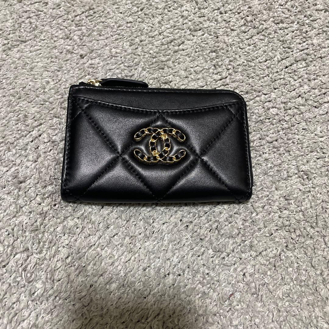 CHANEL ブラック キルティング 財布　小銭　カード　即日発送