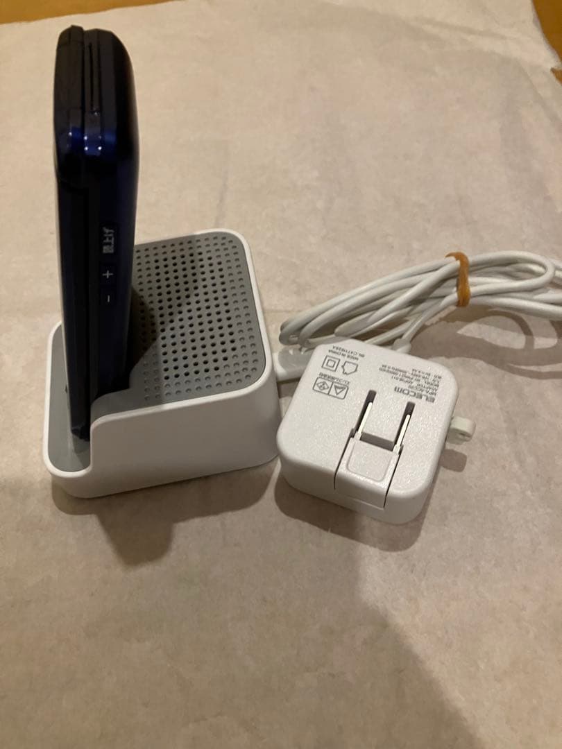 au かんたんケータイライト　SIMフリー　美品