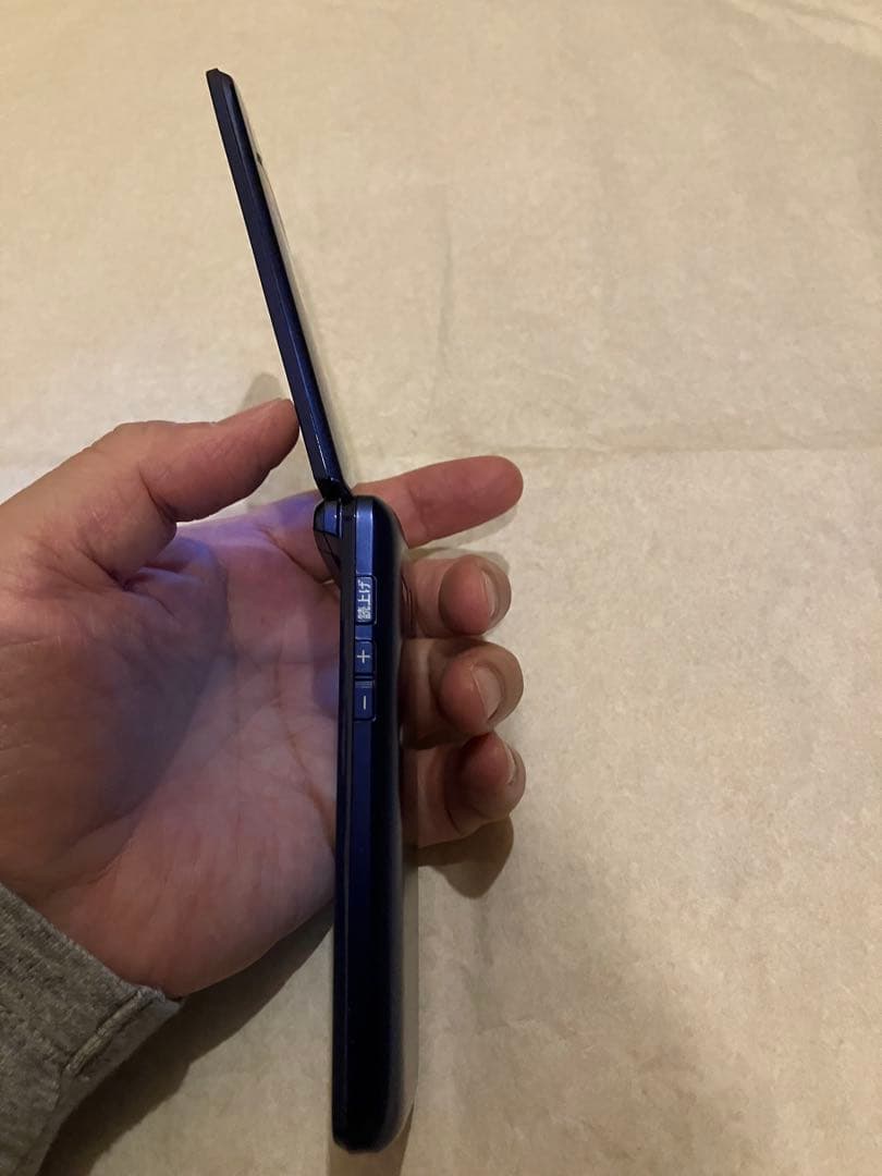 au かんたんケータイライト　SIMフリー　美品