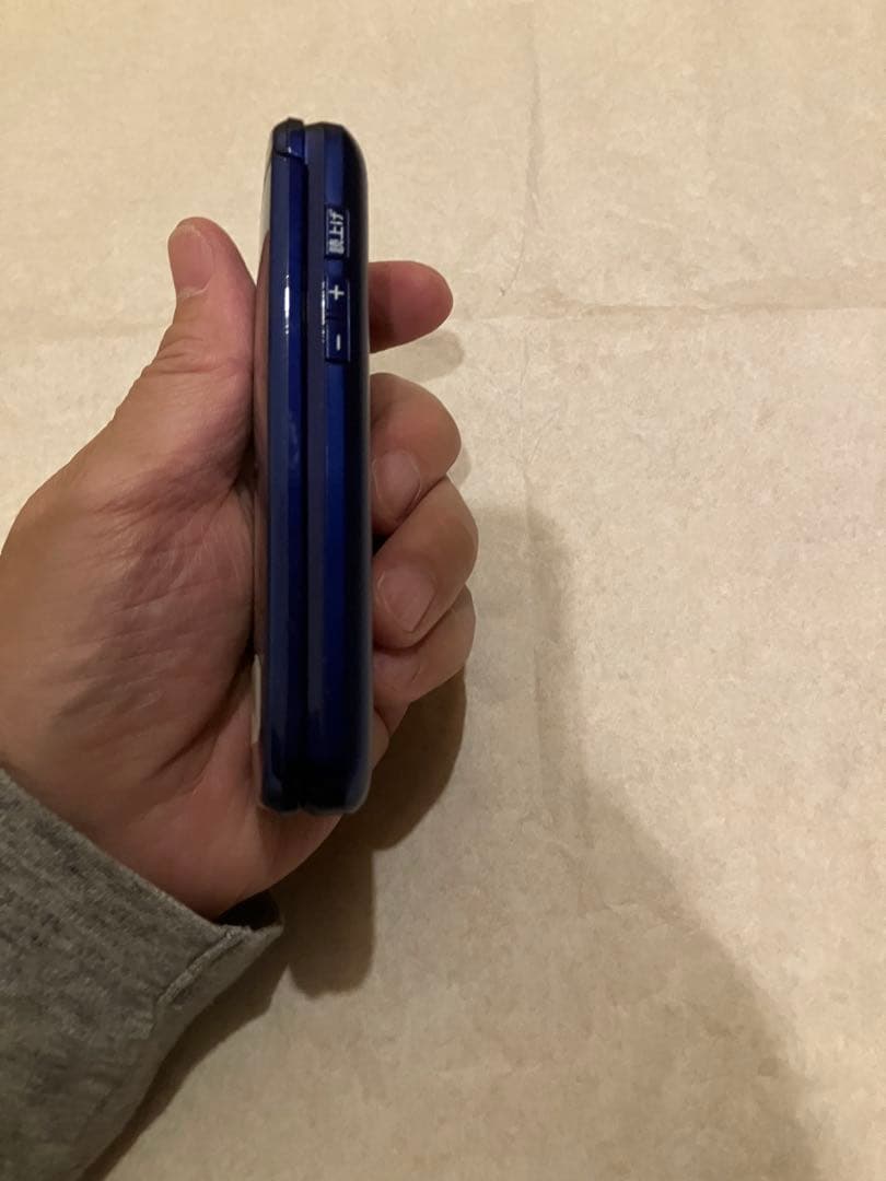 au かんたんケータイライト　SIMフリー　美品