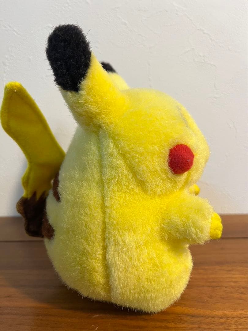 ⭐︎トモさん専用⭐︎初期ピカチュウ ぬいぐるみ 約15cm