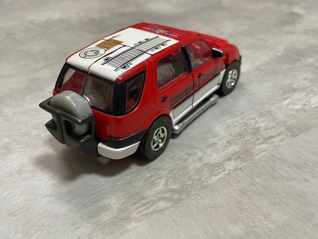 レア 希少 トランスフォーマー ユニバース オートボット ラチェット