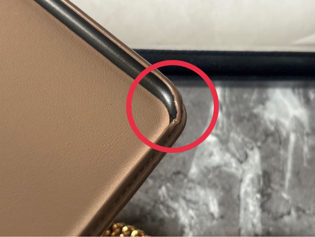 プラダ iPhone SE 手帳型カバー